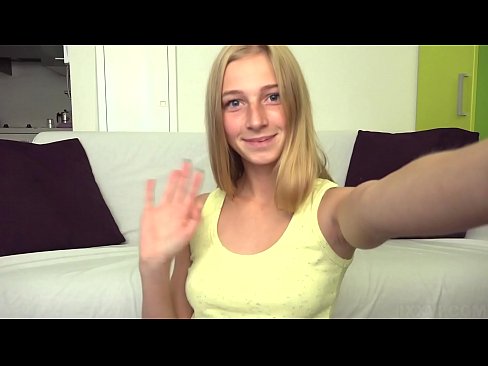 ❤️ Amikor unatkozom, lustán maszturbálom a rózsaszín puncimat... ☑ Csak pornó at hu.wassell.ru ️
