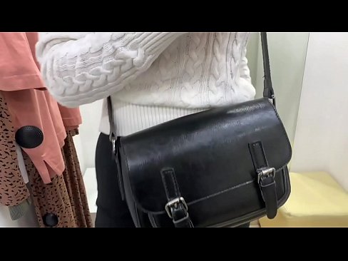 ❤️ Nyilvános maszturbáció a fiatal szuka FeralBerry egy dildóval a próbafülkében ☑ Csak pornó at hu.wassell.ru ️